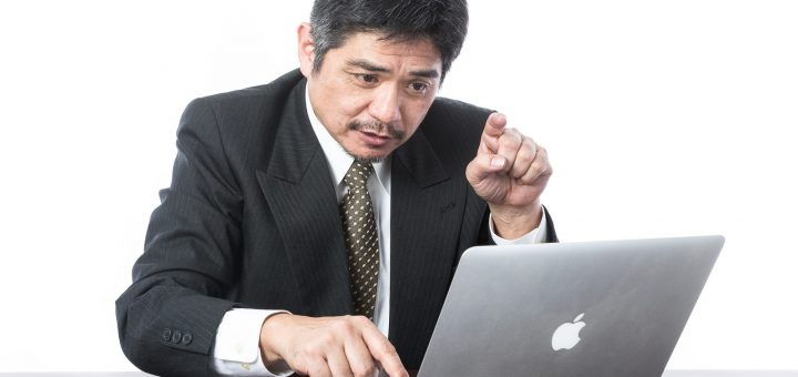 パソコンにてこずる