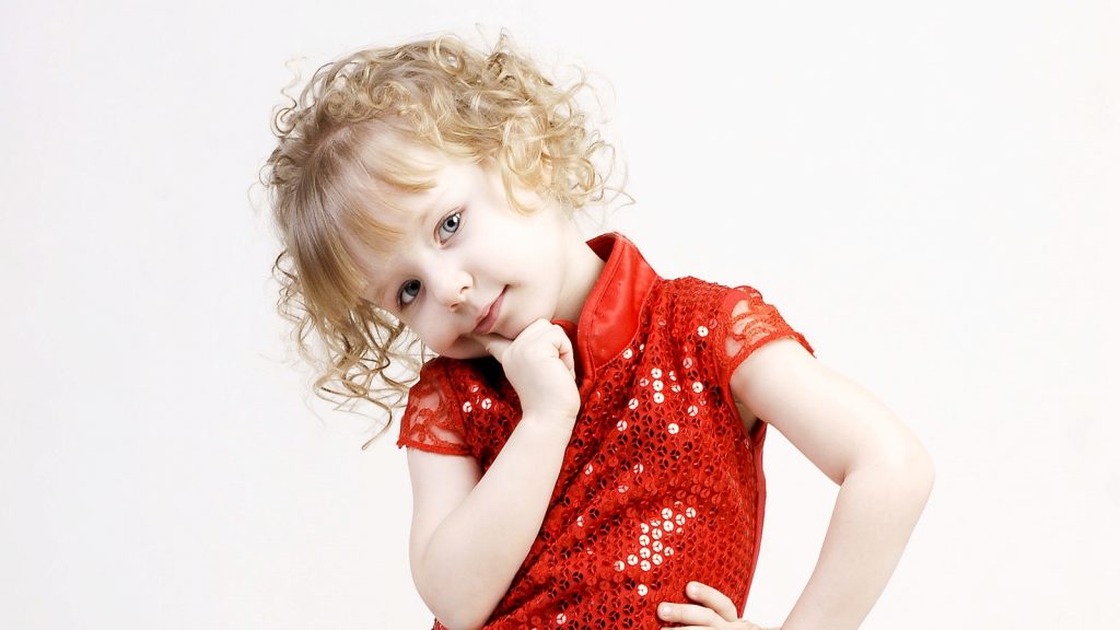 なにゆえ？と聞いてくる女児。