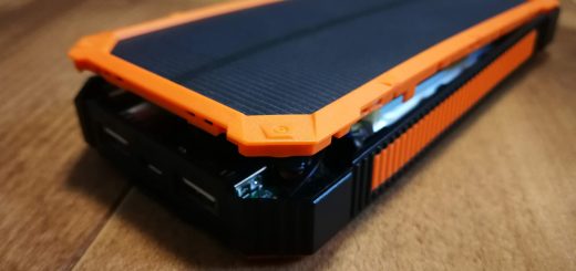 バッテリーが膨張した写真