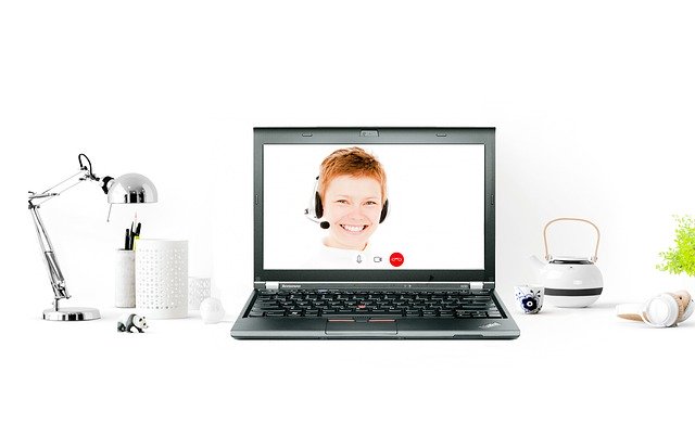 Webinar Conferencing Video Call  - mohamed_hassan / Pixabay